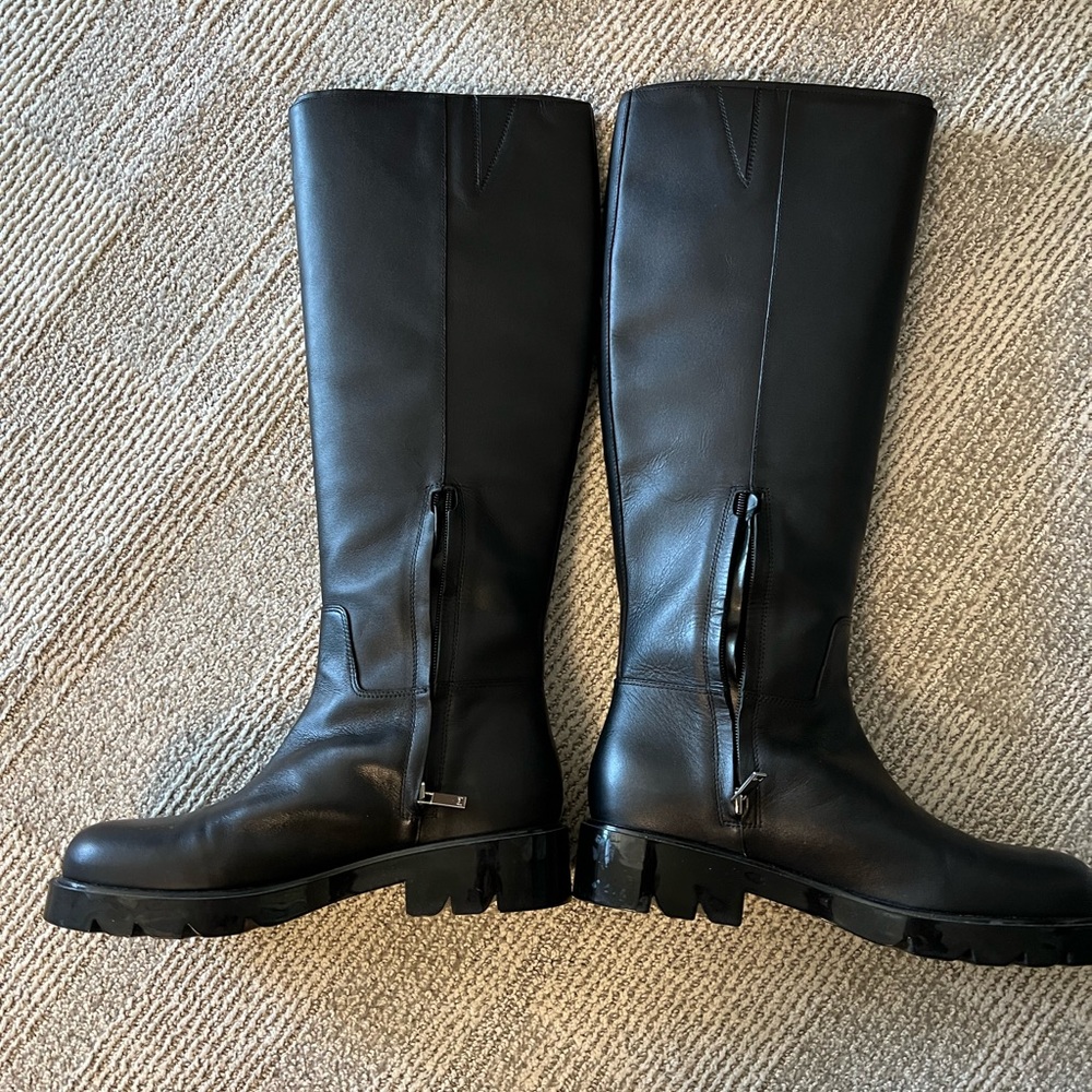 Marc Fisher boots. 8 1/2 medium. - Picture 5 of 10